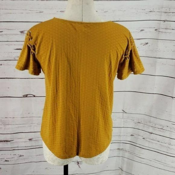 Cato Woman's‎ Mustard Waffle Style Boho Blouse Size Small - Picture 5 of 6